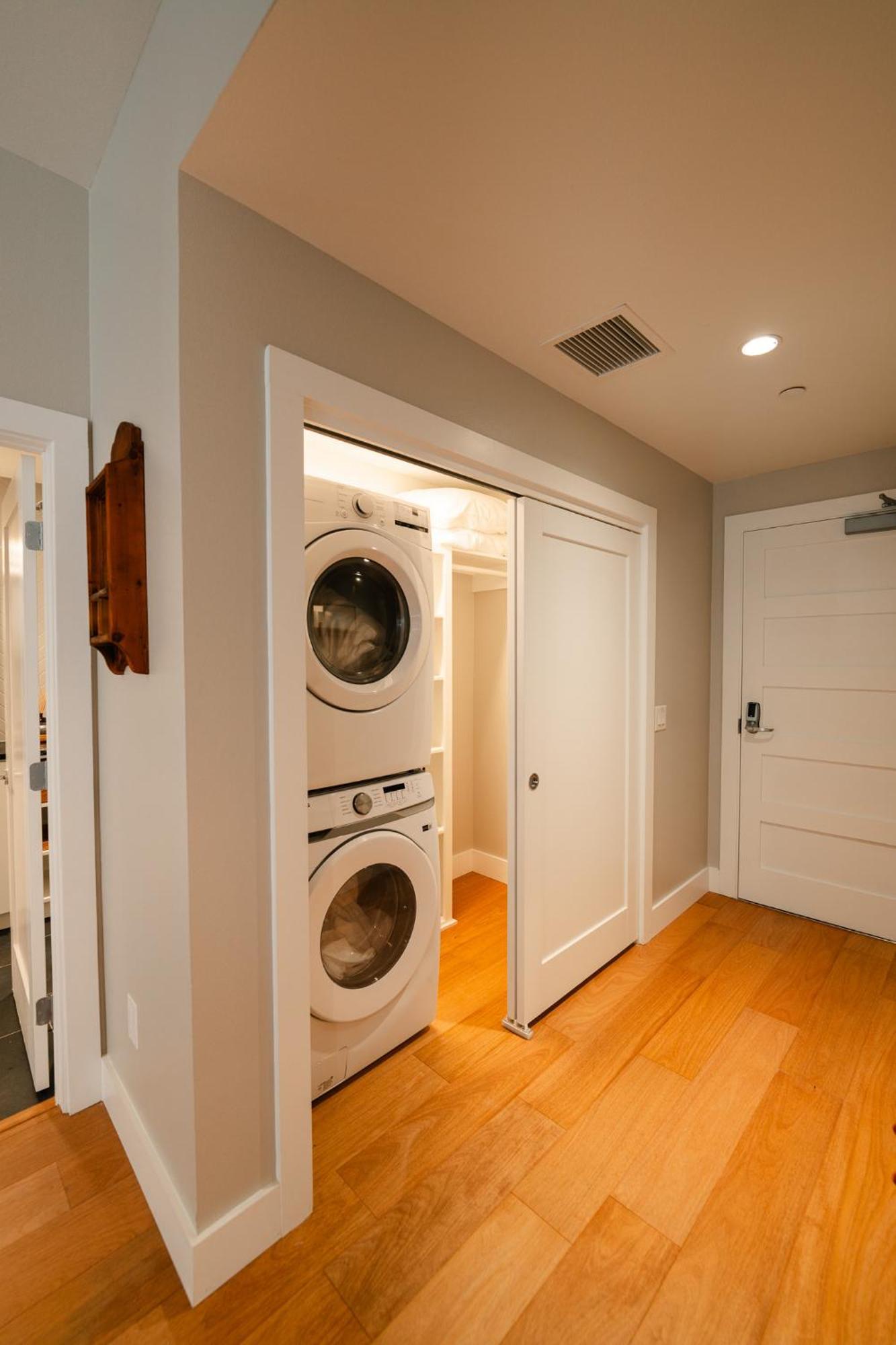 Western 1924 Luxury Lofts Martindale المظهر الخارجي الصورة