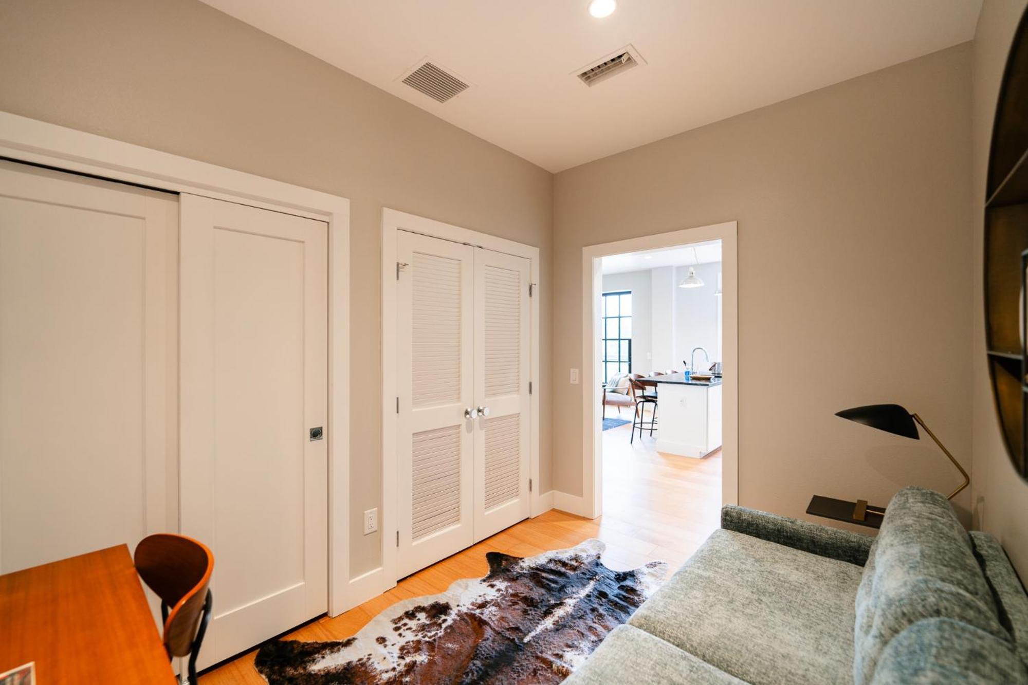 Western 1924 Luxury Lofts Martindale المظهر الخارجي الصورة